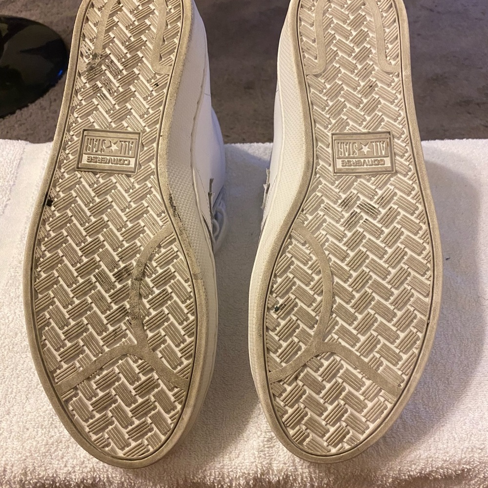 Mens All⭐️Star Converse Sneakers  Leather Mid White. Size 12 Preowned. - Picture 7 of 7